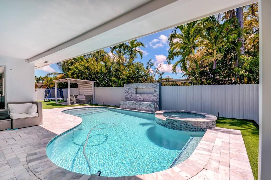 Miami Luxury House W Heated Pool & Jacuzzi Villa Exterior photo