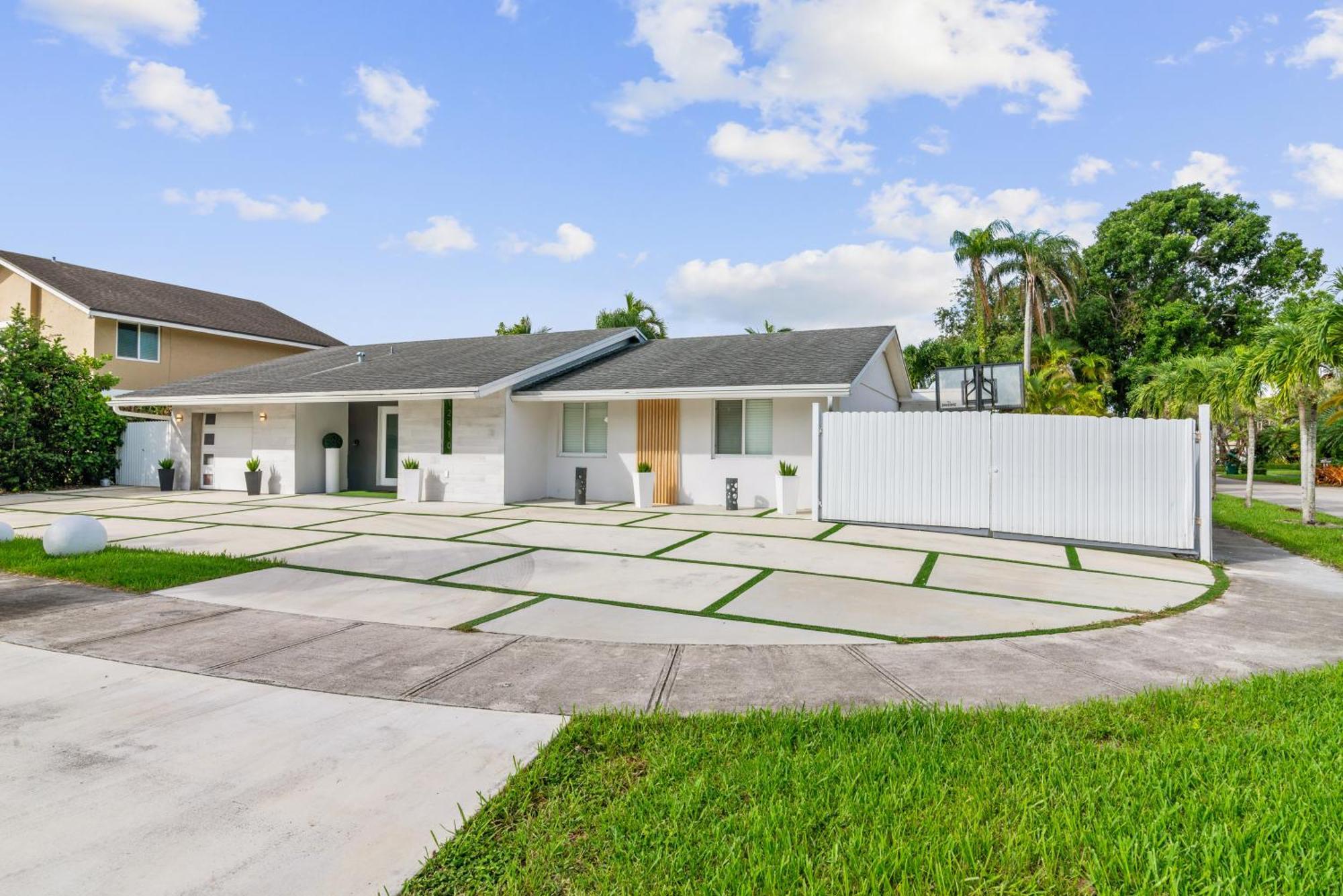 Miami Luxury House W Heated Pool & Jacuzzi Villa Exterior photo